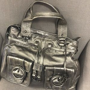 Elliott Lucca (Estella)